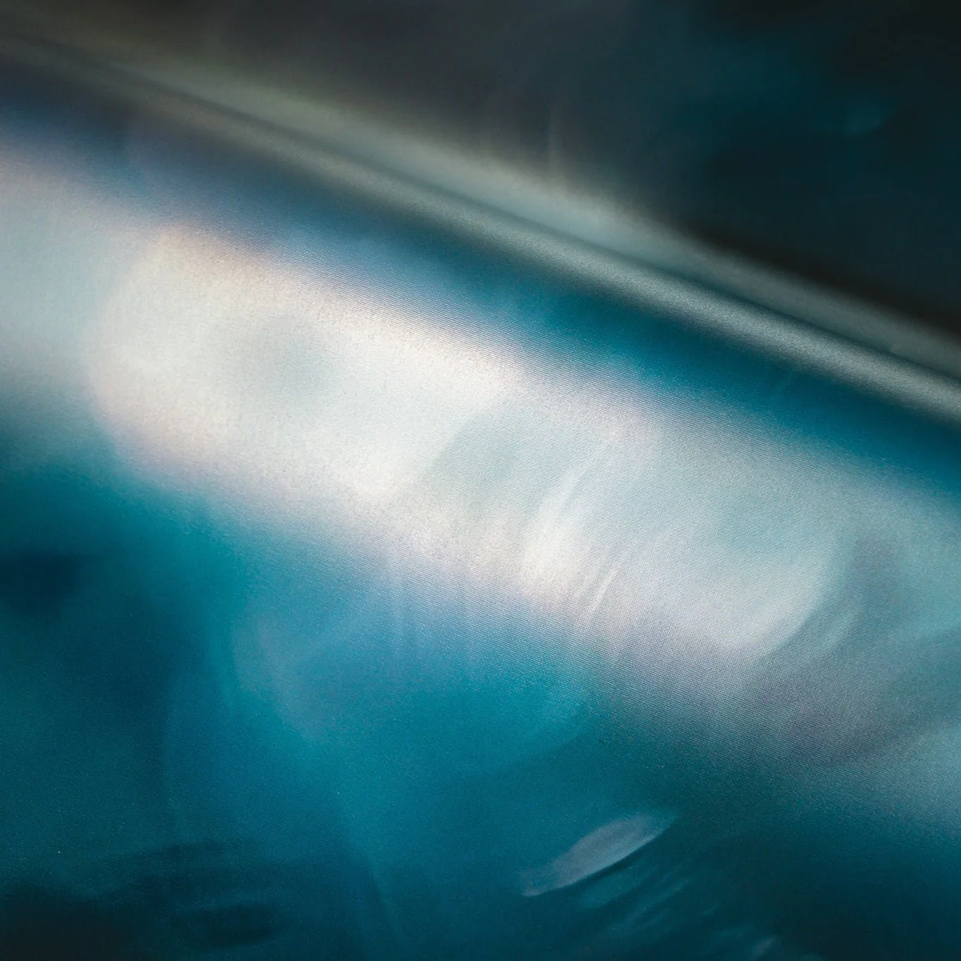 Shimmering Haze Wallpaper - Image 4